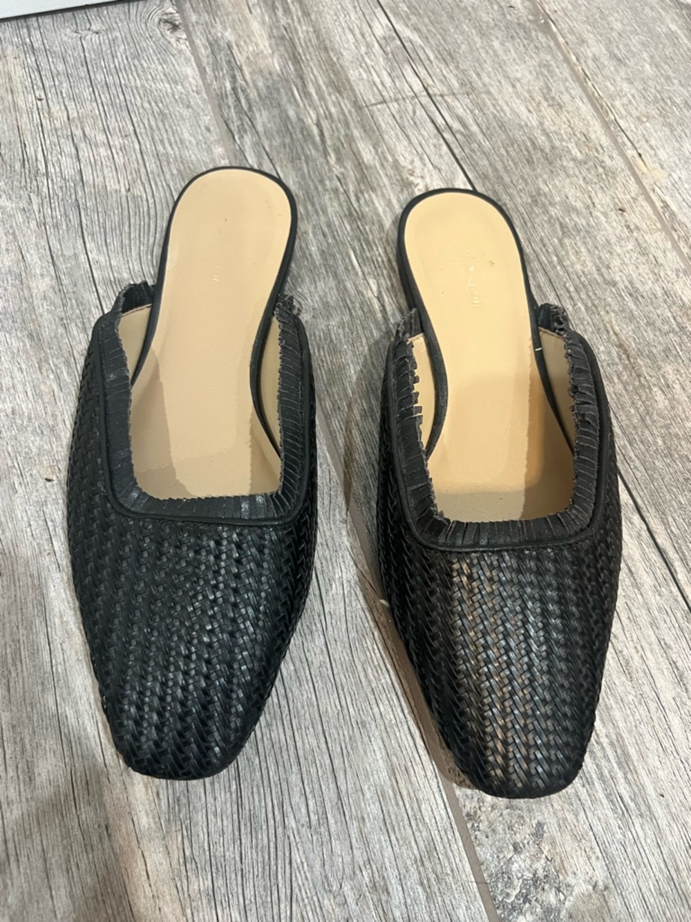 Ann Taylor Black Woven Leather Mule Slides Square Toe Size 7.5M